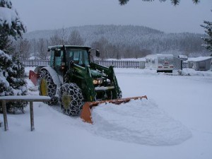 Schneeräumung am Campingplatz